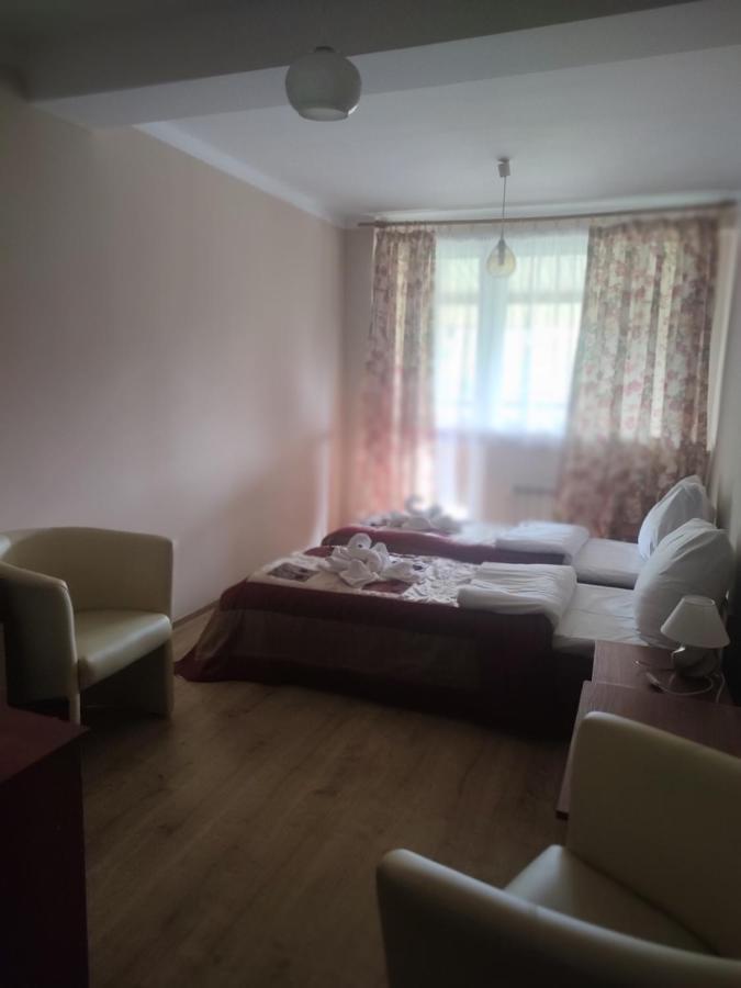 Zajazd U Kmity Postołów Exteriér fotografie